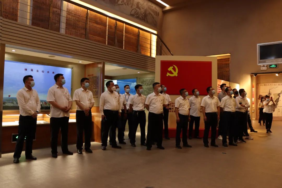 1656925715508571.jpg 4.jpg